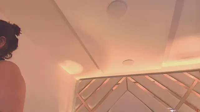Mia_Pembroke_