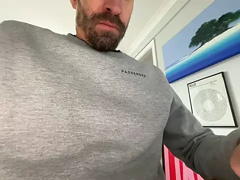 Luckyenglishmanx