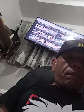 MARKHOTBI live cam on StripChat