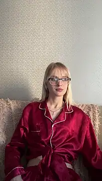 Mariam_Mortyy live cam on StripChat