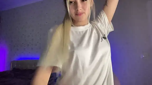 taisiahot (F young) - 🦋 MAKE ME HAPPY🦋