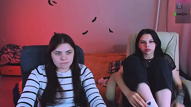 adelina_xxx (G teen) - show boobs