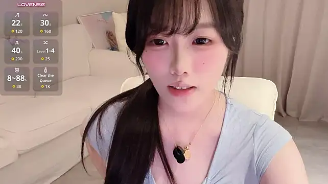 uu_7 (F young) - 内裤拉到一边 高抬腿
