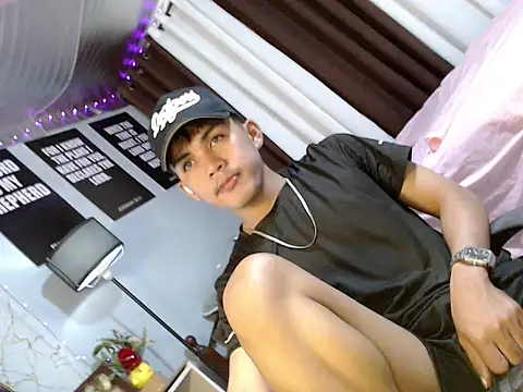 urhot_chany live cam on StripChat