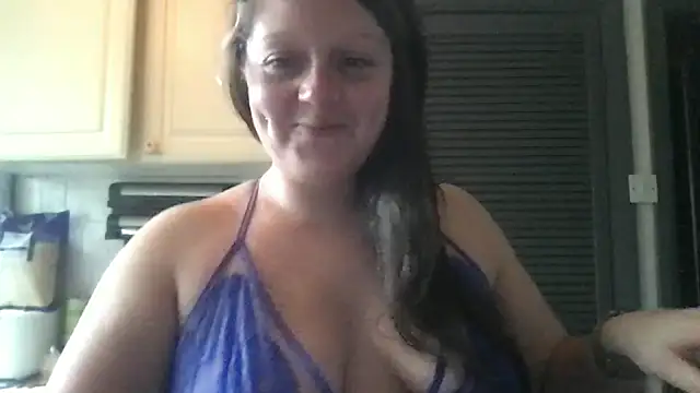 FlirtyFrayaXX live cam on StripChat