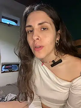 isadelasestrellas live cam on StripChat