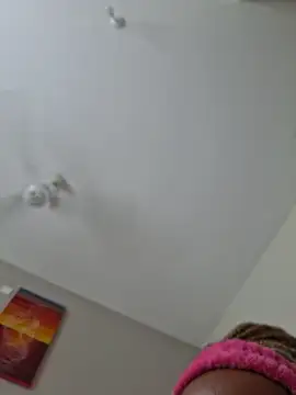 Kamdollie live cam on StripChat