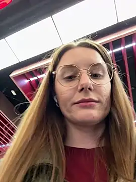 FReyja_44 live cam on StripChat