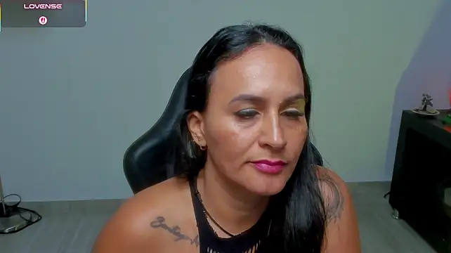 Sara_Charmy
