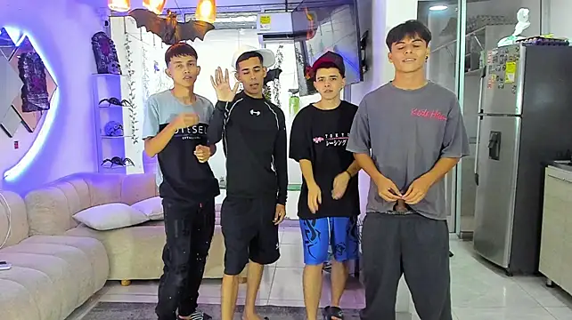 Houseofwarrios webcam