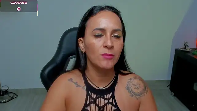 sara_charmy (F milf) - BLOWJOB
