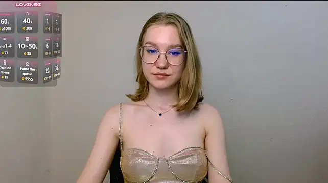 cindi_hot