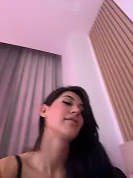 Elissa25