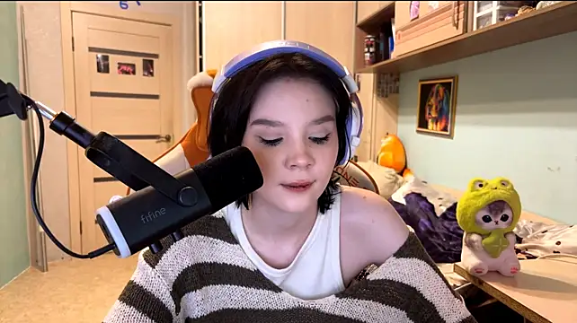 EarleenSchomas