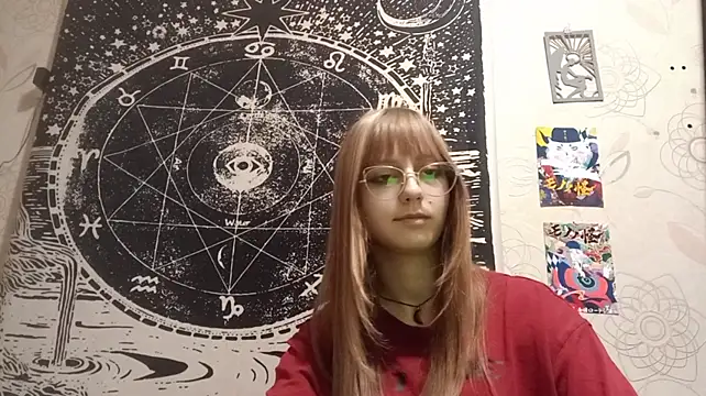JeraldineCamaeho live cam on StripChat
