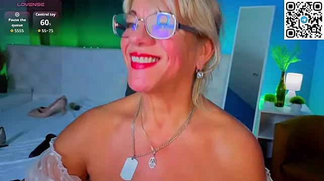 Anna_Coolidge live cam on StripChat