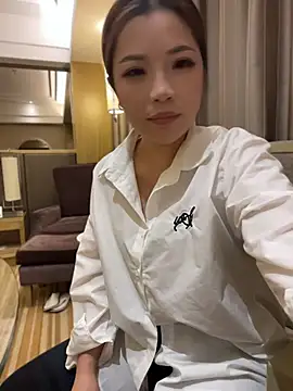 jiayi5 live cam on StripChat