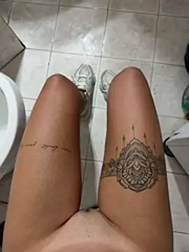 Thegirlofthemirror