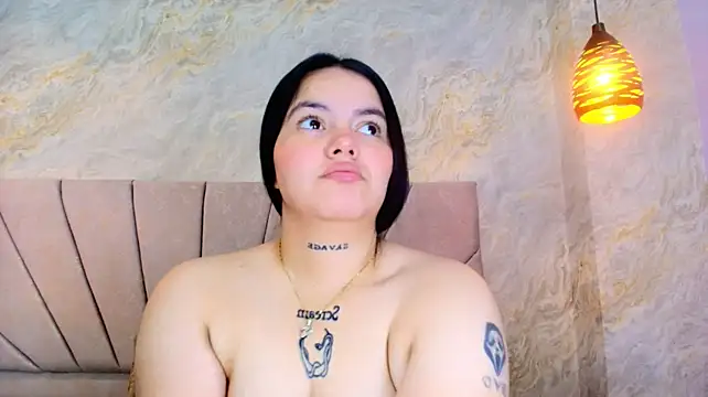 Mia_candy_0