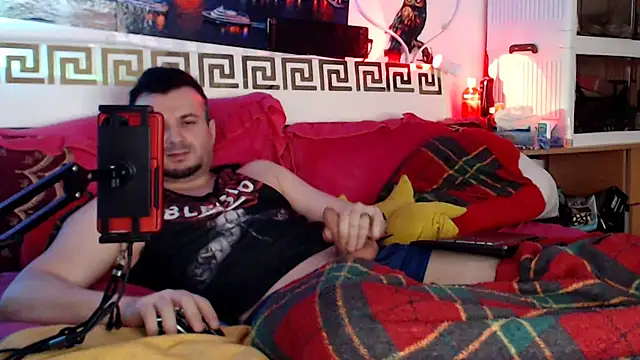 ErotictoyboyF69 live cam on StripChat