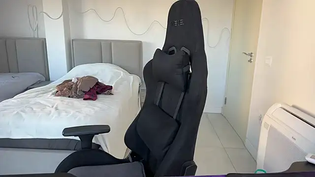 PrincesSsLilu live cam on StripChat