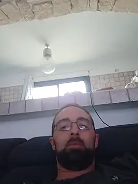 Pourcochonne2A live cam on StripChat