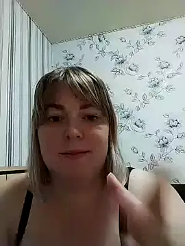 Harle_Quinn live cam on StripChat