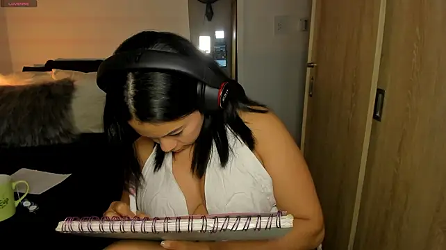 carolgaita live cam on StripChat