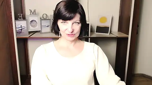_AngeliaFlow_ live cam on StripChat