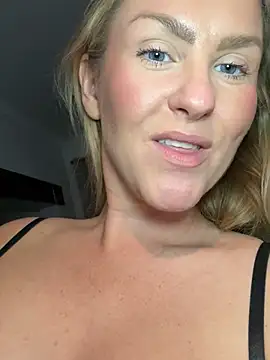 CharleighBaker webcam preview