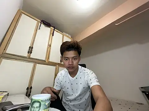 wildpinoy27 live cam on StripChat
