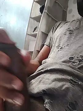 Lucasmf1 live cam on StripChat