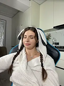CurlyLara live sex cam