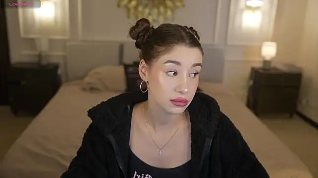 selena_glow (G young) - naked ass 1 girl