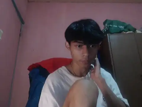 kyoshi_19 (M twink) - Fash dick 25 token, cum in public
