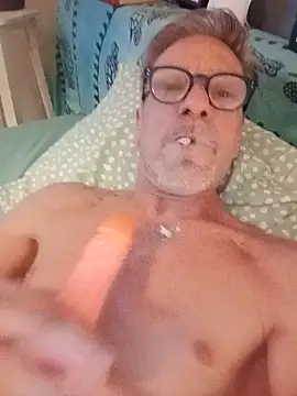 Deddyitalia3p live sex cam