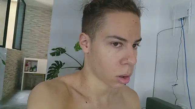 grey___27 live cam on StripChat