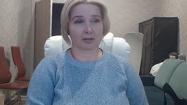 v-alice (F milf) - See the menu and act