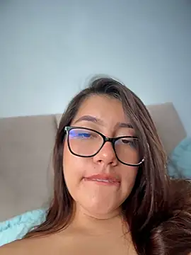 saracalderon (F young) - I RIDE DILDO + CREAMY 🥵🥵