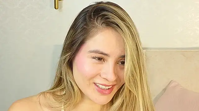 saritaturbai live cam on StripChat
