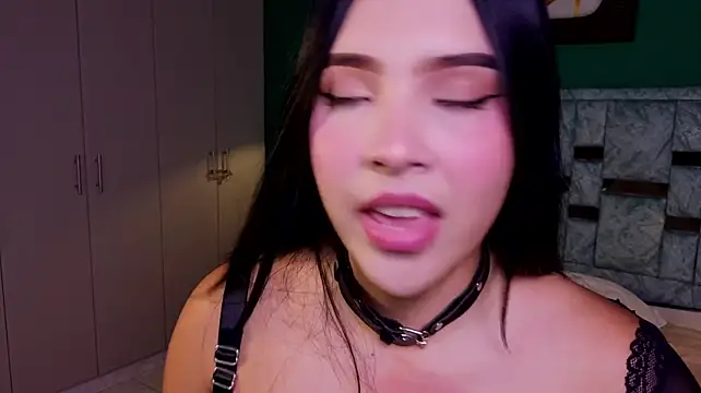 alisa_ousen live cam on StripChat