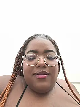 Ayanaa_Ebony_ live cam on StripChat
