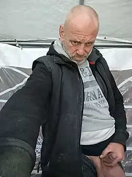 wilkalfa (M mature) - #balds #beardy #blondes #cam2cam #cheapest-privates #european #handjob #handy #hd #leather #mature #medium #mobile #polish #shaven #shower #small-audience #straight #white