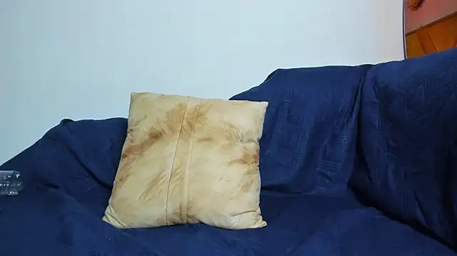 lucii__ferr (M young) - hard cock