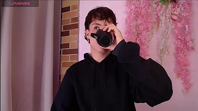 Zadquiel__ on Stripchat