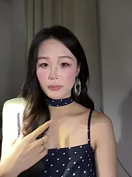momo-1314 live cam on StripChat