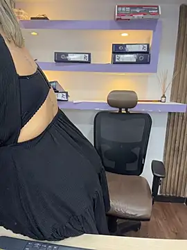 isabella_horney_ webcam