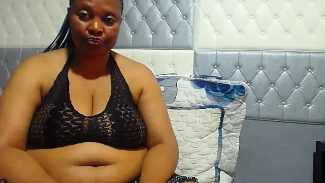 SEXYBUSTYEBONYXX