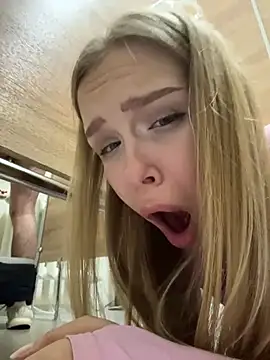 Liza_risky Live Webcam on Stripchat