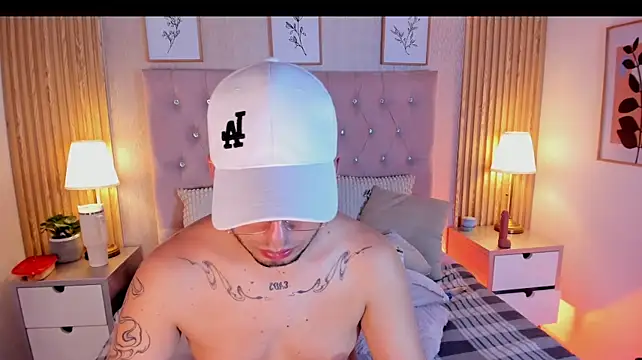 jonath_1 (M young) - my very red buttocks